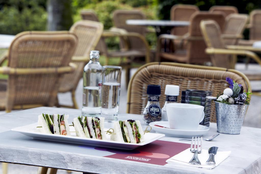 Campanile & Restaurant 3*